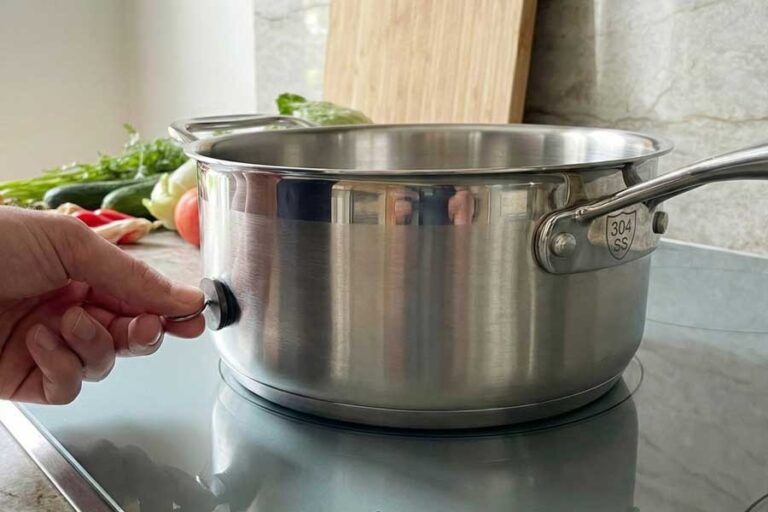 Can Pure 304 Stainless Steel Work on Induction Cooktops?
