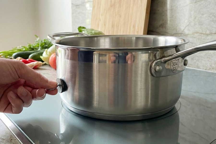 Can Pure 304 Stainless Steel Work on Induction Cooktops?缩略图